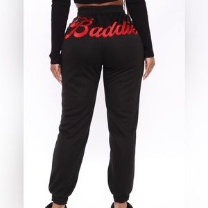 Fashion nova sweats black